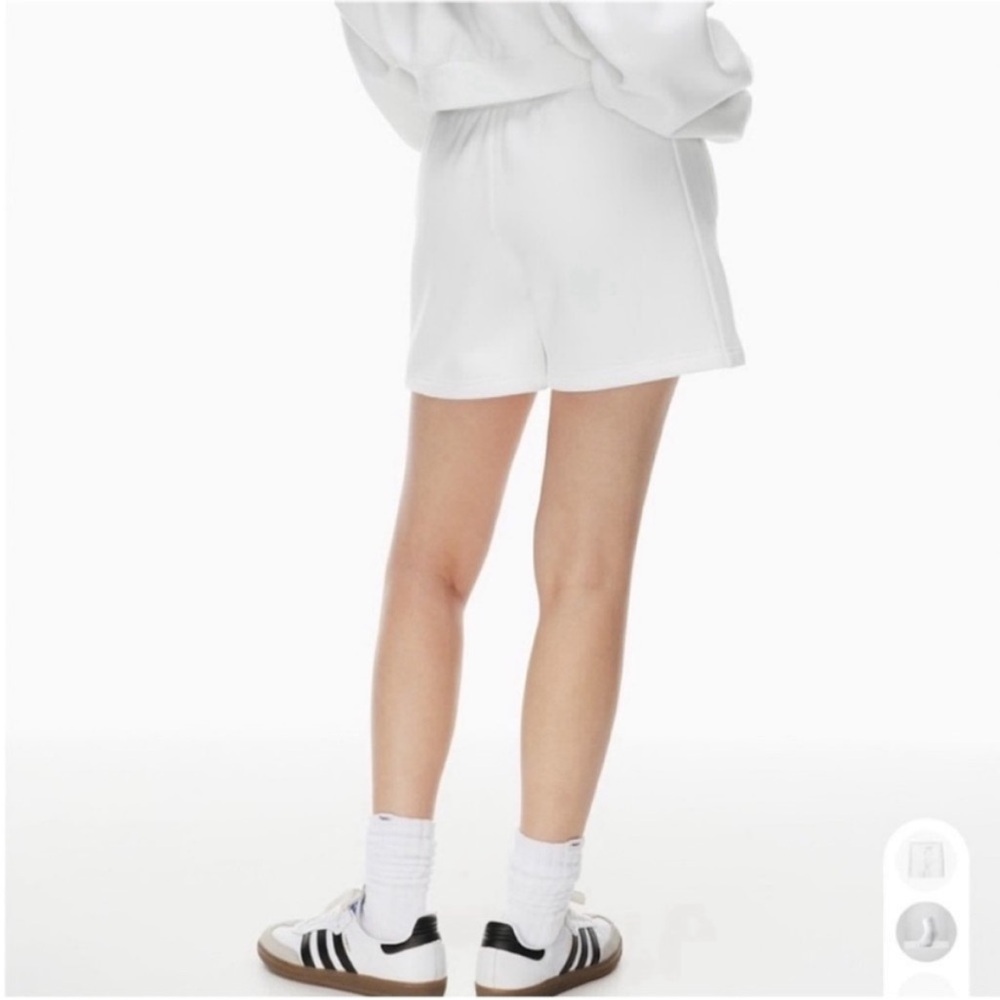 Aritzia cozy fleece mid thigh shorts - Picture 2 of 5